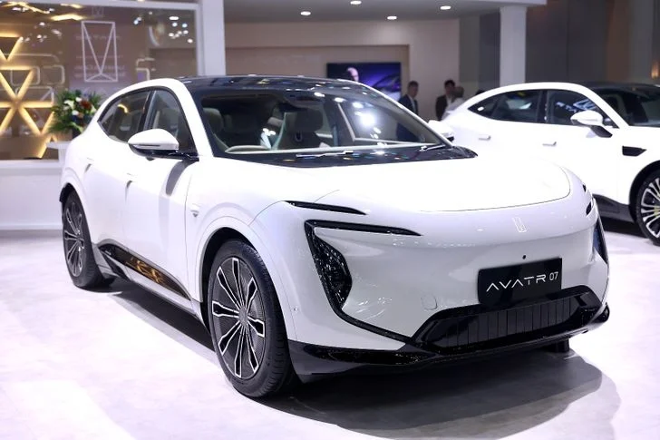 AVATR 07